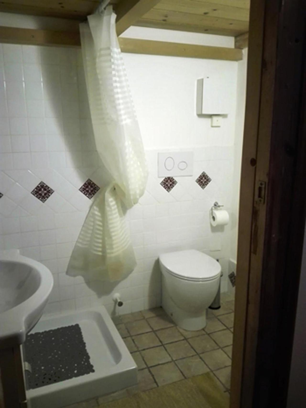 B&B Le Finestre Su Via Cavour Sassari Zimmer foto