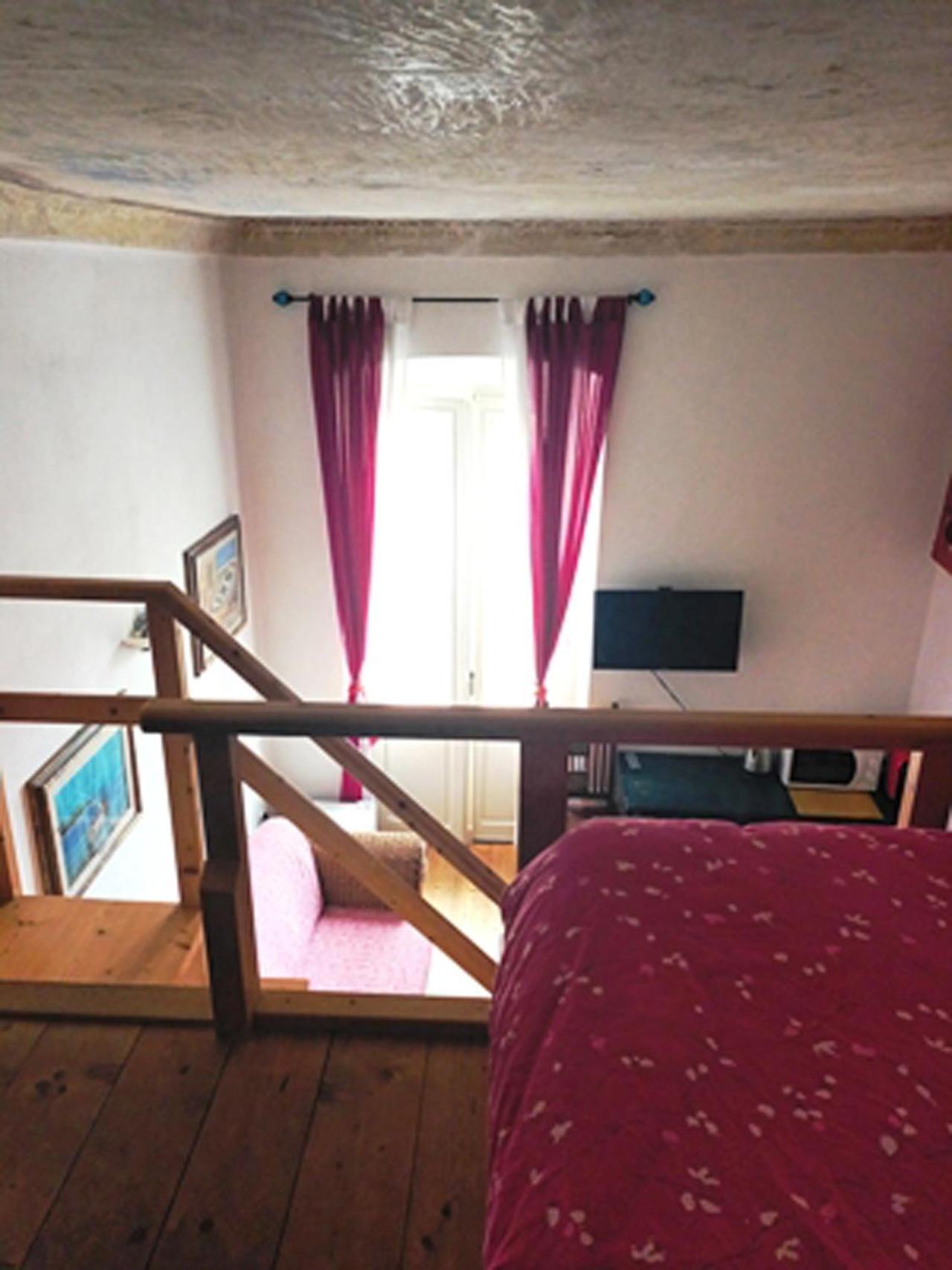 B&B Le Finestre Su Via Cavour Sassari Zimmer foto