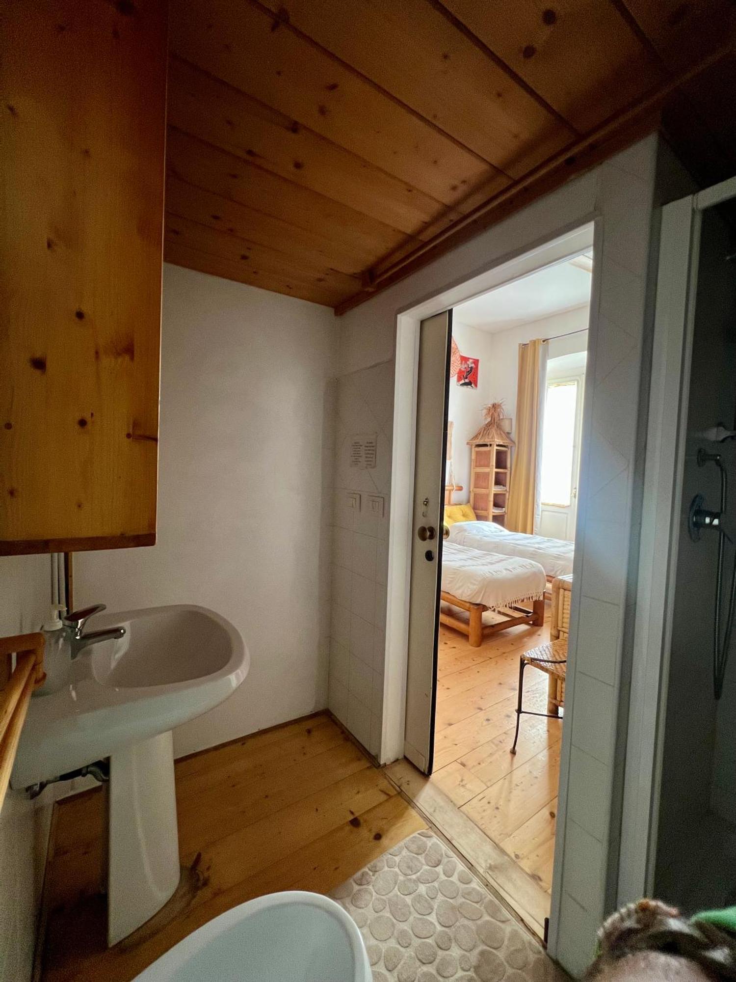 B&B Le Finestre Su Via Cavour Sassari Zimmer foto
